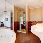 Casa Ninho - Spacious 5 Bedroom فيلة كارفويرو