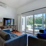 Casa Ninho - Spacious 5 Bedroom فيلة *