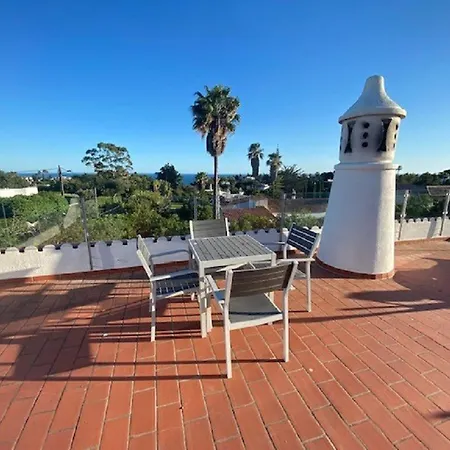 Casa Ninho - Spacious 5 Bedroom Villa *