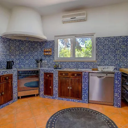 Casa Ninho - Spacious 5 Bedroom