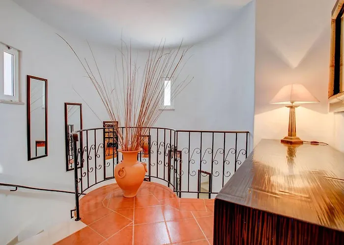 Casa Ninho - Spacious 5 Bedroom