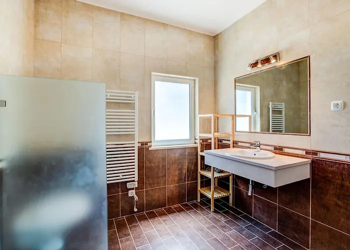 Villa Casa Ninho - Spacious 5 Bedroom *
