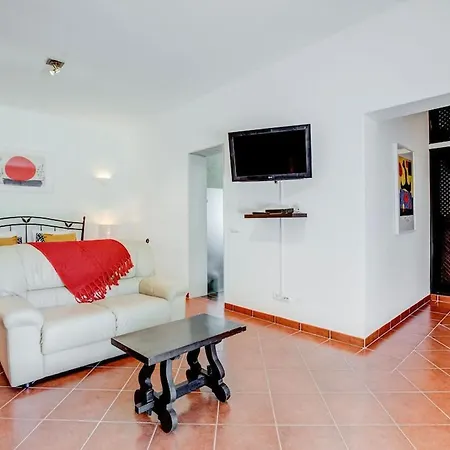 Casa Ninho - Spacious 5 Bedroom וילה