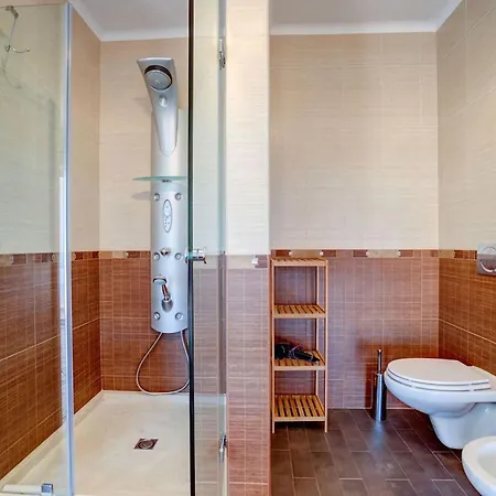 וילה Casa Ninho - Spacious 5 Bedroom קארבואירו