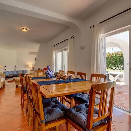 Villa Casa Ninho - Spacious 5 Bedroom