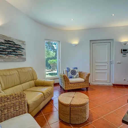 Casa Ninho - Spacious 5 Bedroom * קארבואירו